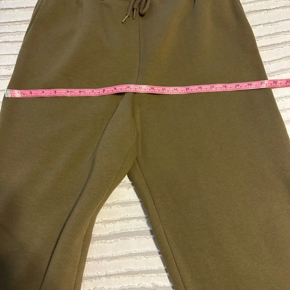 Zenana Outfitters Olive Fleece 2PC Sweatshirt and Pants Set - Picture 6 of 12